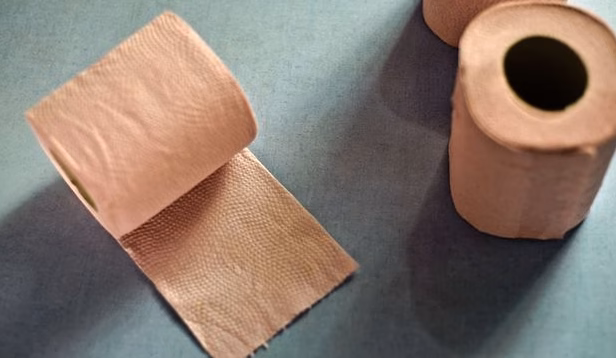 Comment reconnaître un cuir de qualité et éviter les contrefaçons
