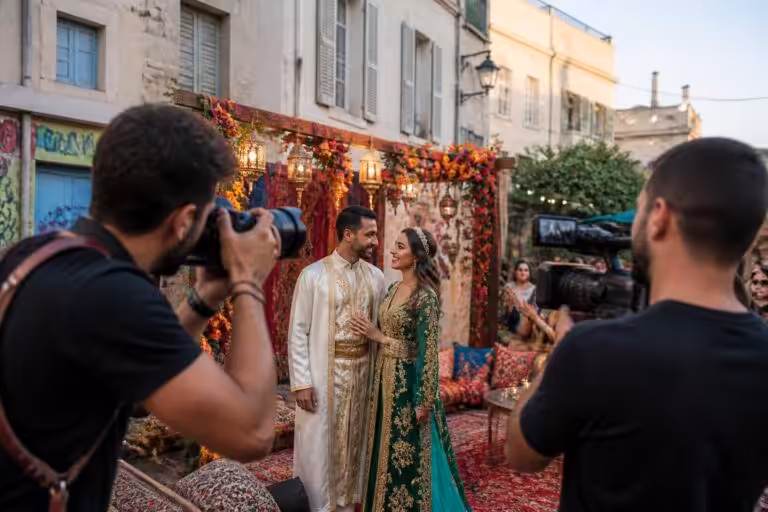 photographe et cameraman spécialisé en mariages orientaux à marseille, offrant des prestations professionnelles pour capturer vos moments précieux avec authenticité et émotion.